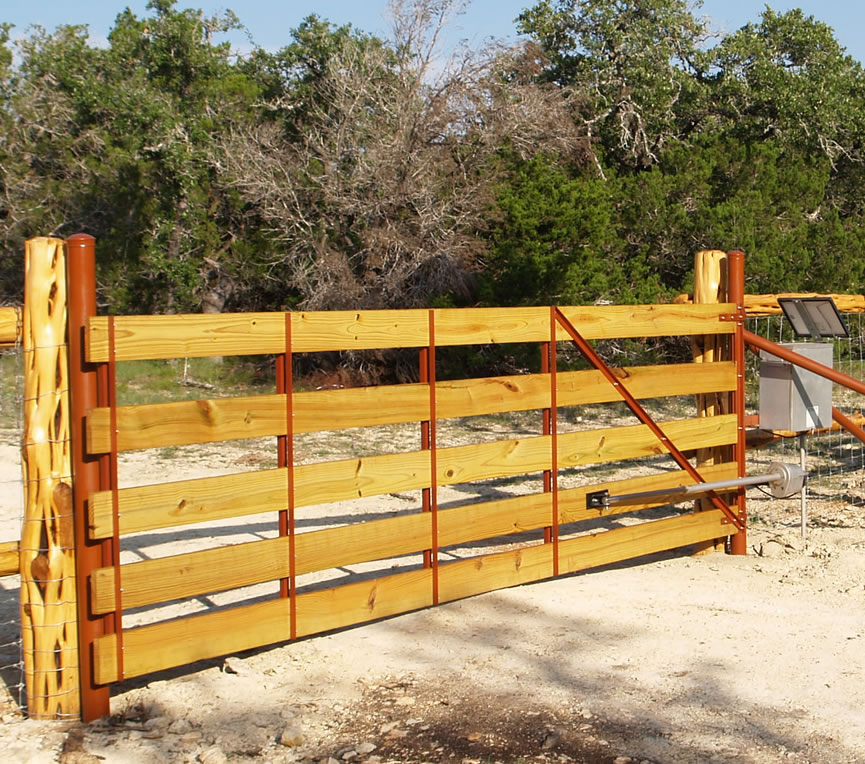 Gates & Entrances - Fences of Texas Hill Country, Moeller Ranch